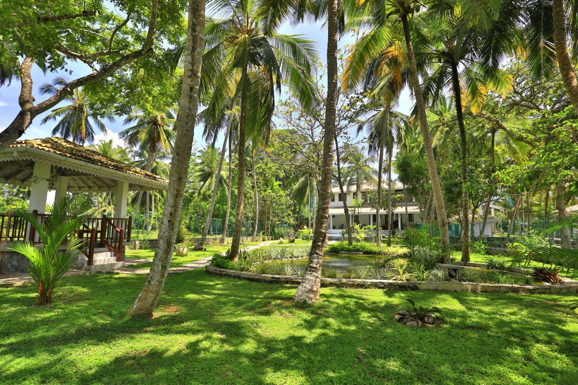 Amara Villa Ahangama Bagian luar foto