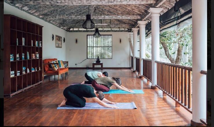 Amara Villa Ahangama Bagian luar foto
