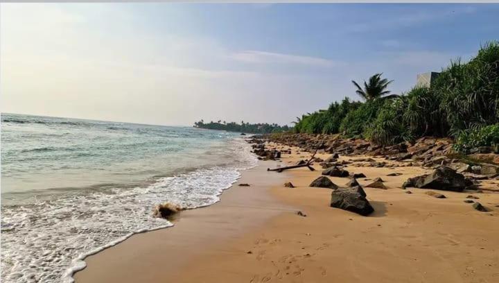 Amara Villa Ahangama Bagian luar foto